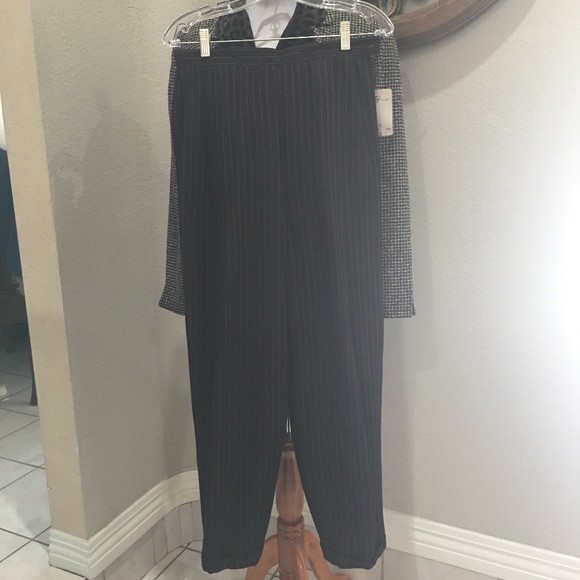 NWT***Christian Dior Two Piece Suit - Picture 5 of 6
